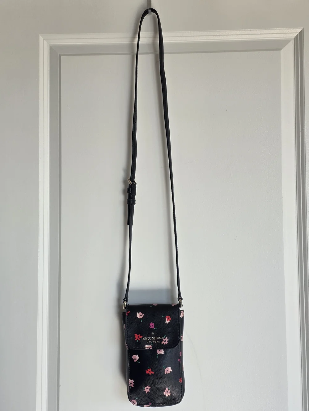 Kate Spade Black Floral Crossbody Phone Bag